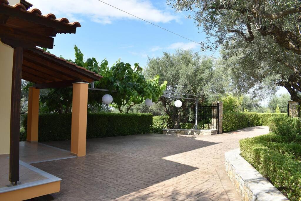 Ampelos Hillside Villa Akrata Exteriör bild