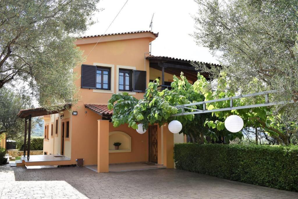 Ampelos Hillside Villa Akrata Exteriör bild
