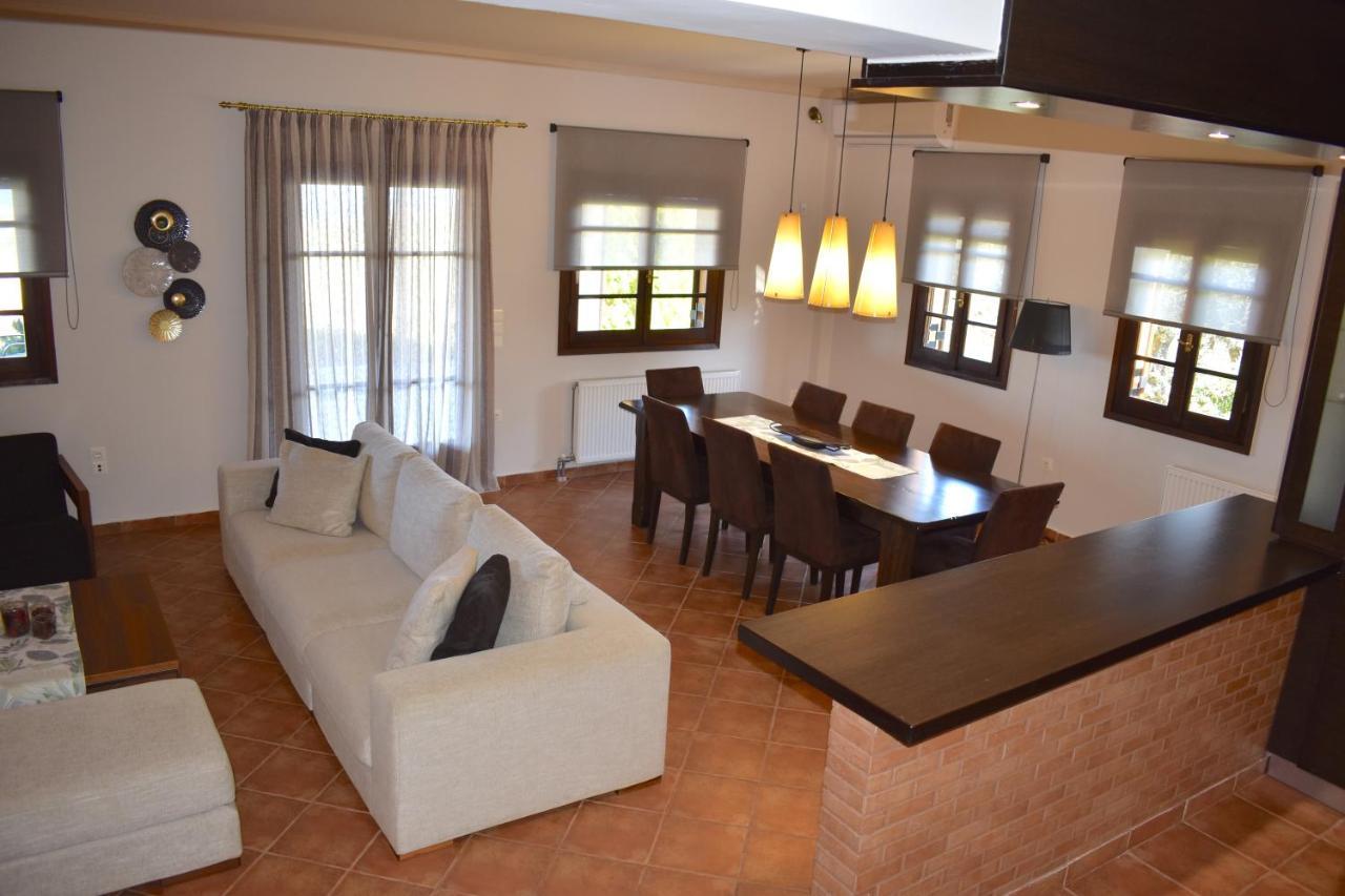 Ampelos Hillside Villa Akrata Exteriör bild