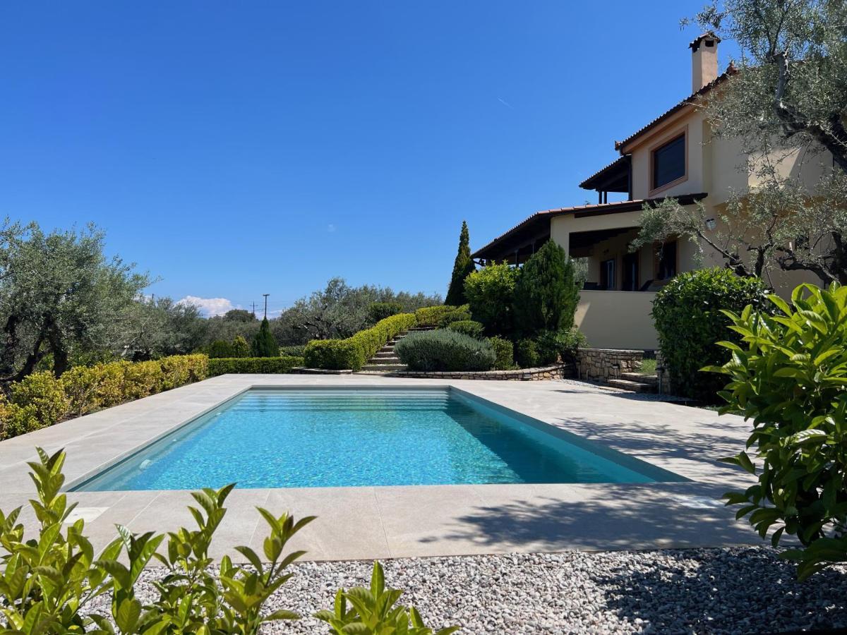 Ampelos Hillside Villa Akrata Exteriör bild